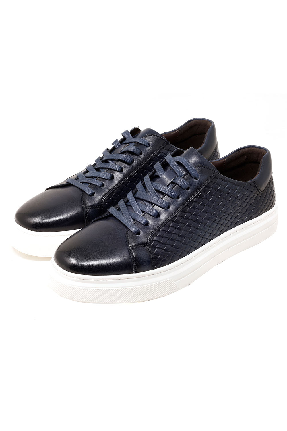Stately Show Low Top Sneakers