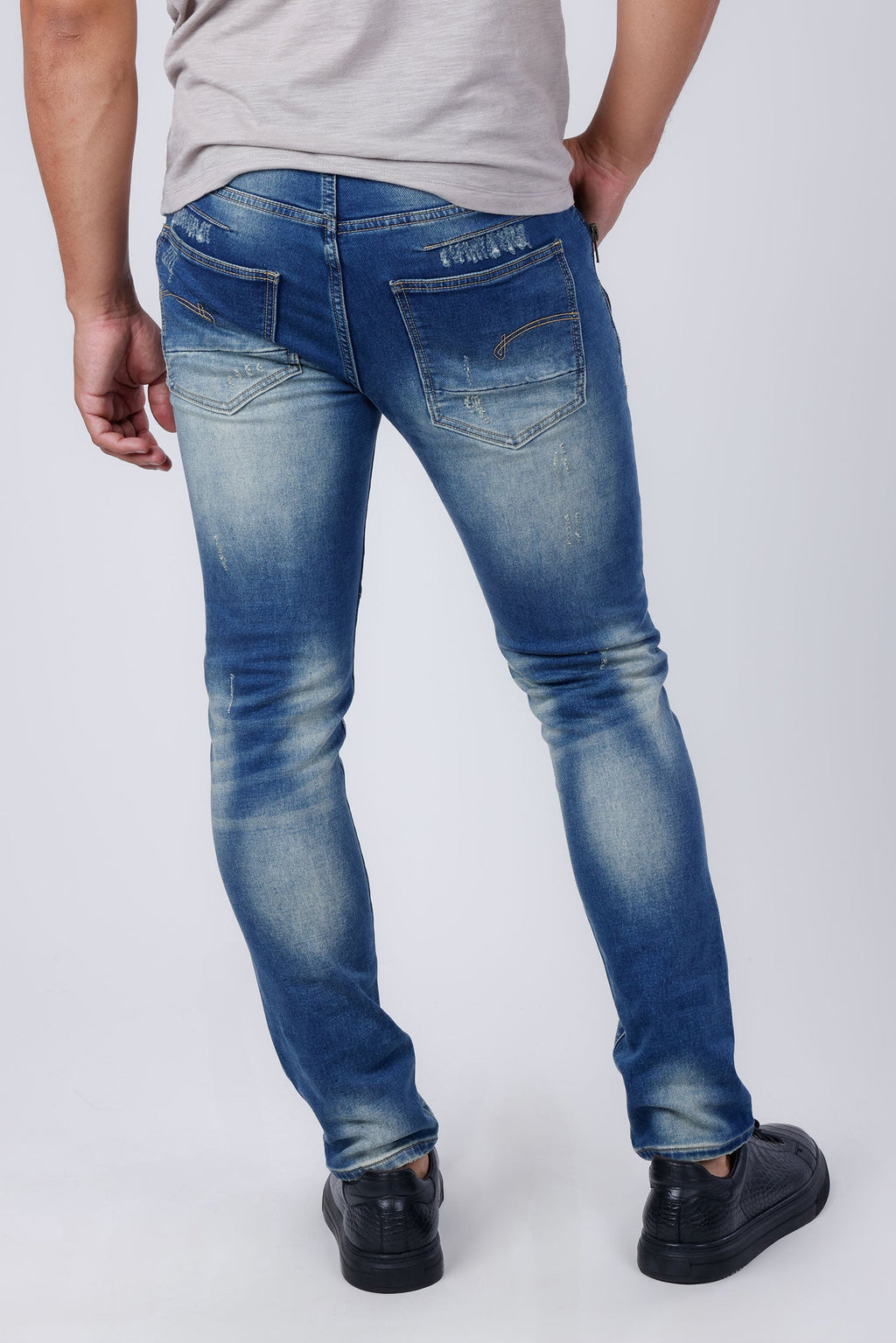 Dammam Ripped Jeans