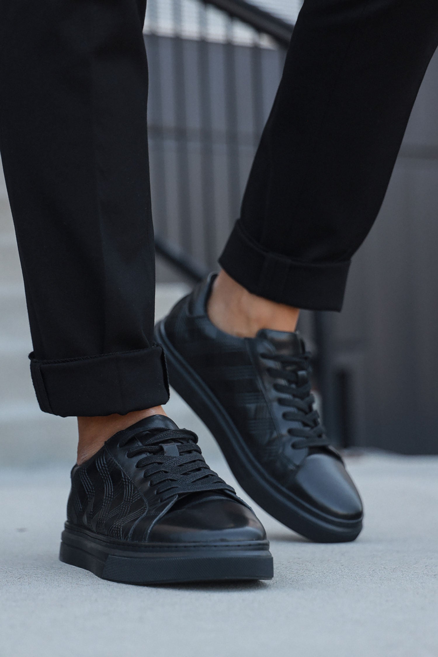 Cebu Graphic Low Top Sneaker