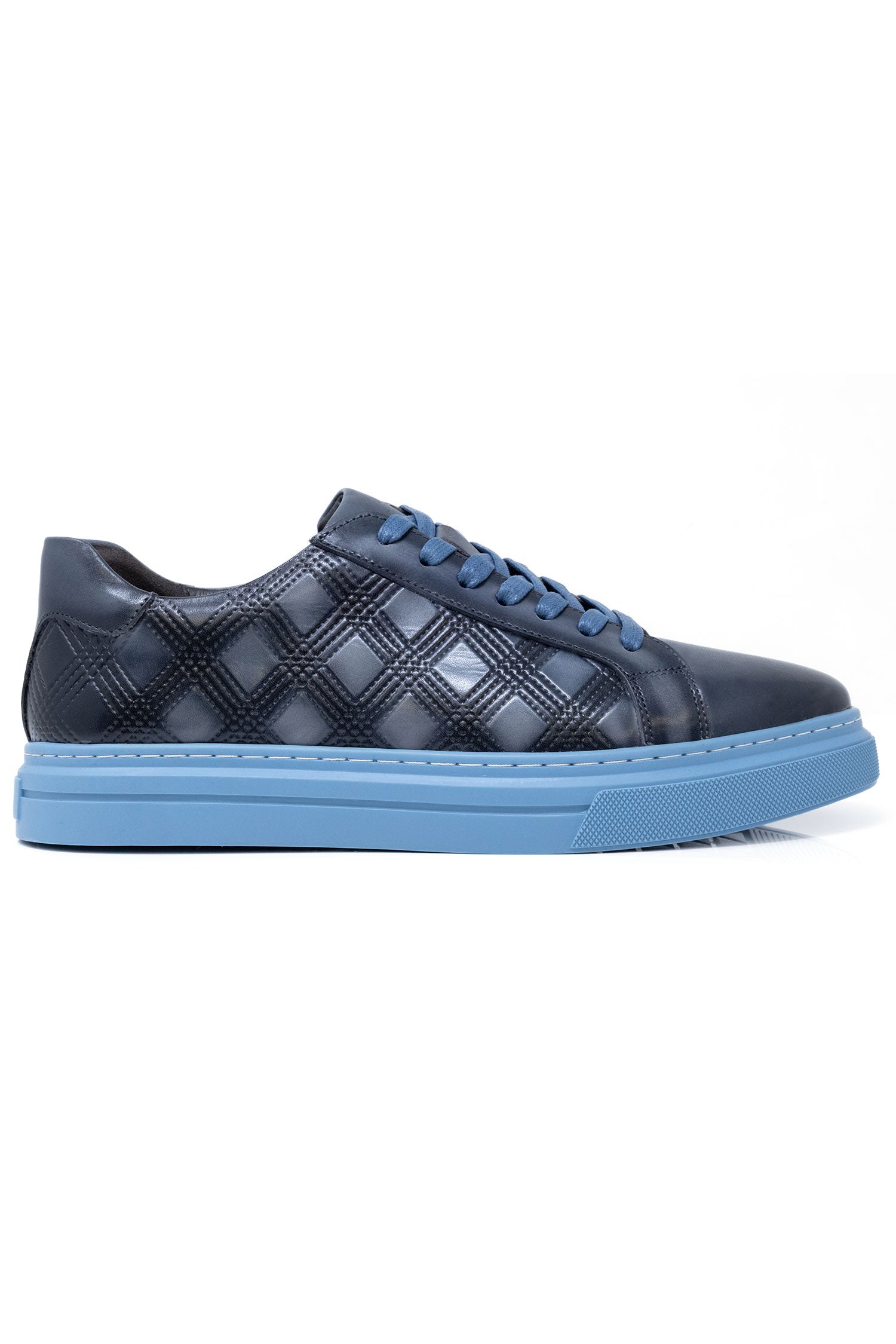 Cebu Graphic Low Top Sneaker