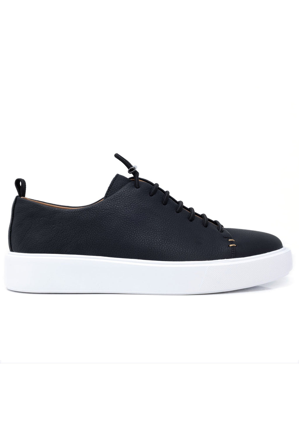 Jeju Low Top Sneakers