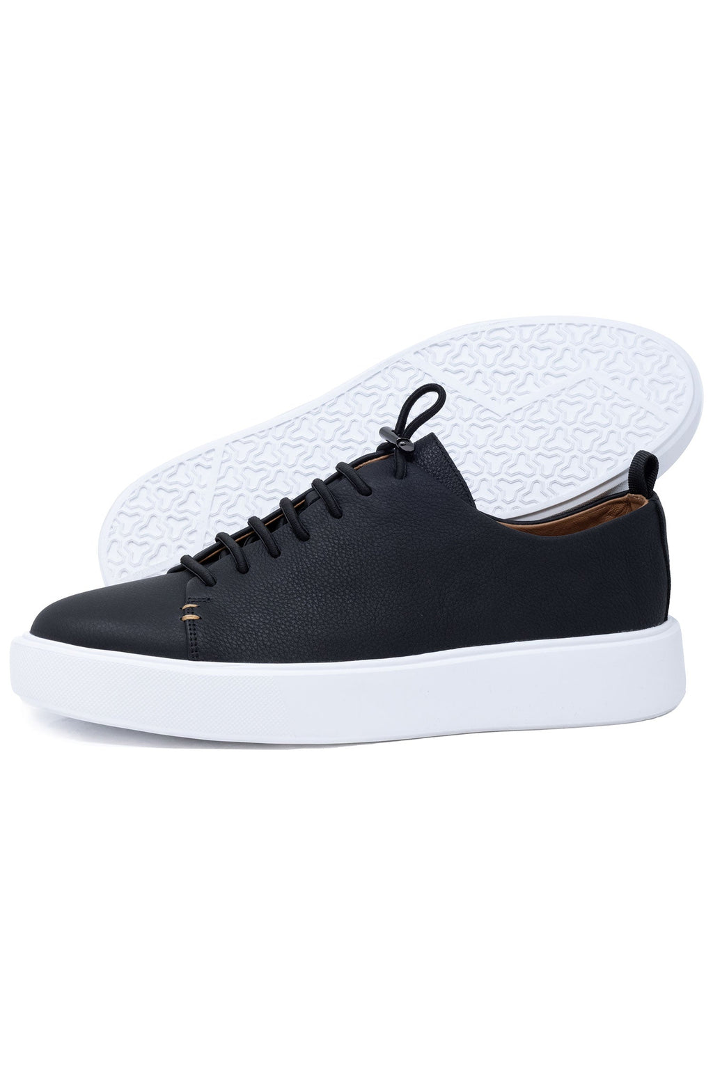 Jeju Low Top Sneakers